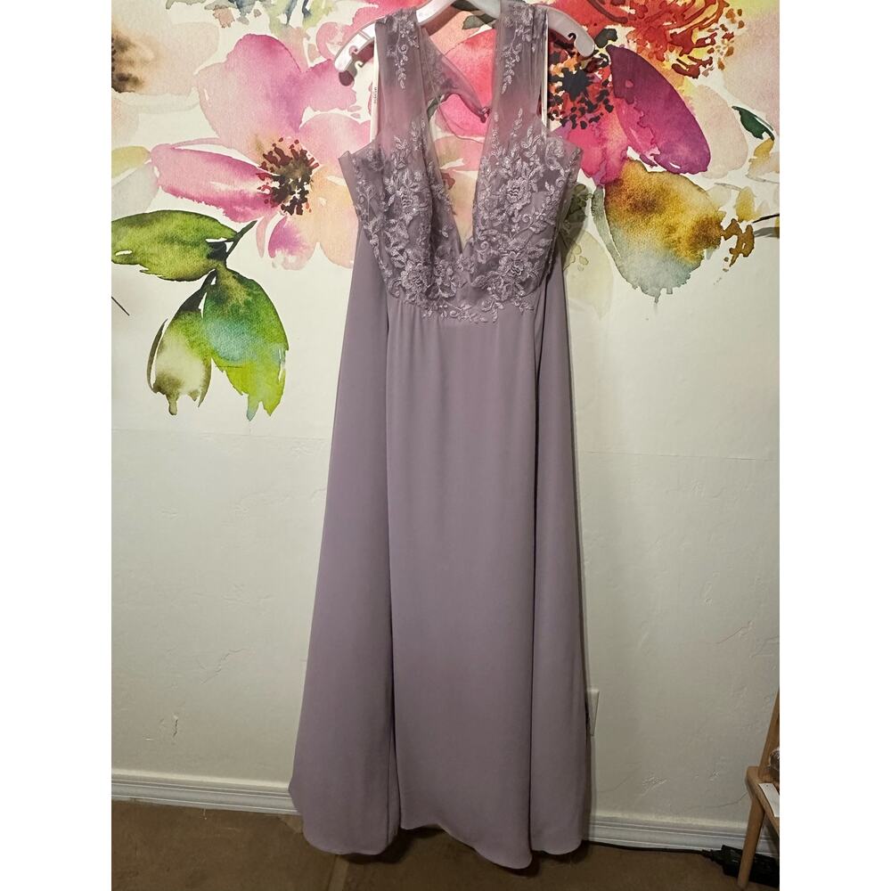 Bridesmaid Dress Lavender Cap Sleeve, Lace, Plus Size Size 24, Flowy, Beachy NWT